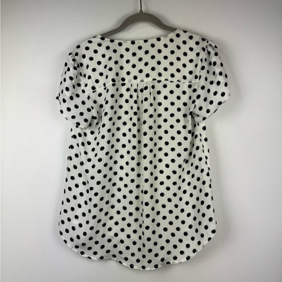 41 Hawthorn Carol Tulip Detail White and Black Polka Dot Blouse, Size Medium - Picture 3 of 11